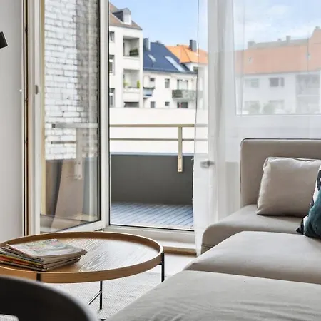 - Parkplatz, Citynah, Lift - Naehe Dus & Dortmund & Koeln & Essen