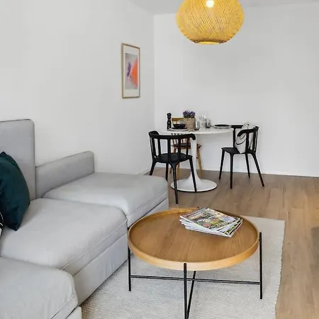 - Parkplatz, Citynah, Lift - Naehe Dus & Dortmund & Koeln & Essen * Wuppertal