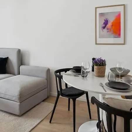 - Parkplatz, Citynah, Lift - Naehe Dus & Dortmund & Koeln & Essen * Wuppertal