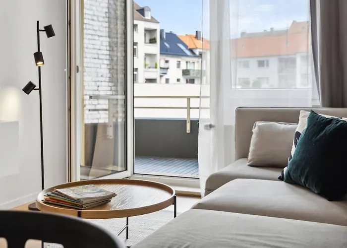 - Parkplatz, Citynah, Lift - Naehe Dus & Dortmund & Koeln & Essen