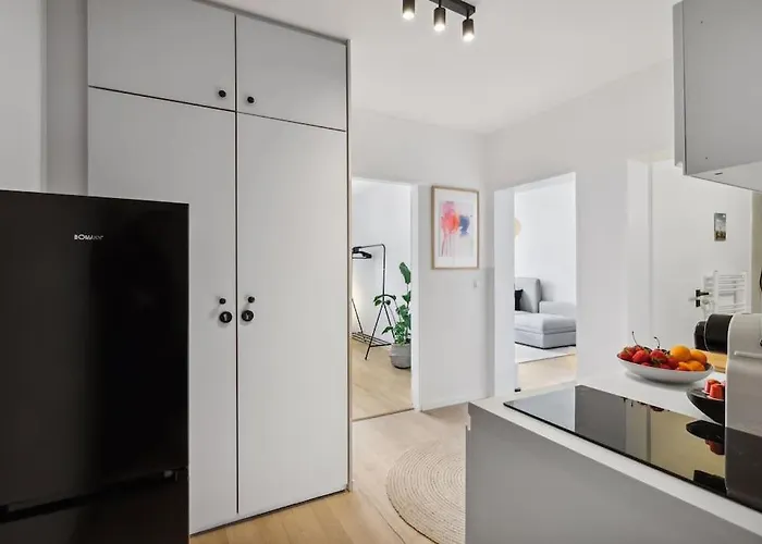 - Parkplatz, Citynah, Lift - Naehe Dus & Dortmund & Koeln & Essen Wuppertal