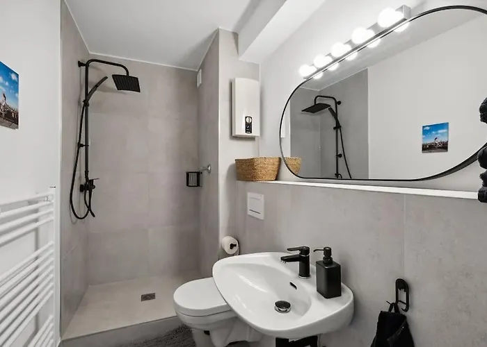 - Parkplatz, Citynah, Lift - Naehe Dus & Dortmund & Koeln & Essen * Wuppertal